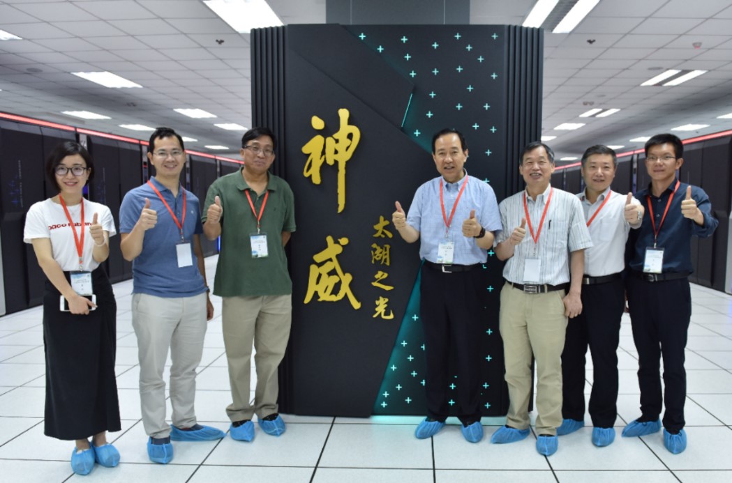 1531984586891053200.jpg LT1.jpg