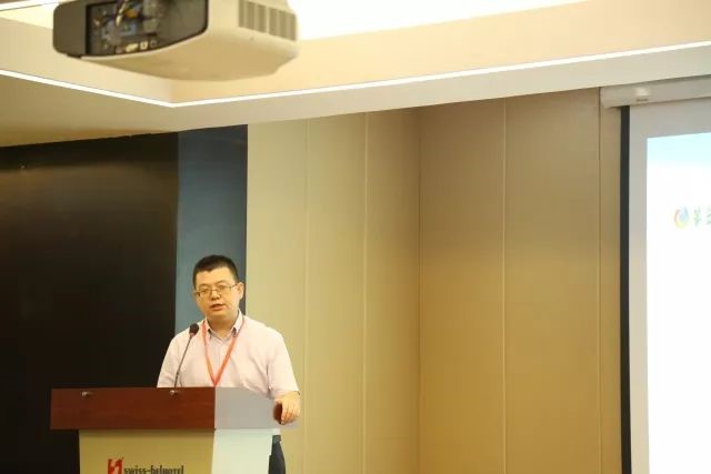 1531984527161025345.jpg LT2.jpg